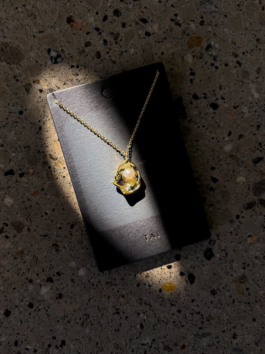 Venus Pearl Necklace - Image 3